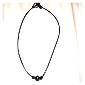 black pearl choker